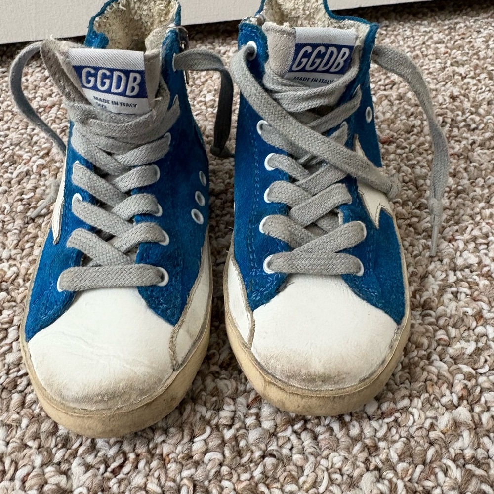Golden Goose Kids Blue Suede High-Top Sneakers with White Toe Caps